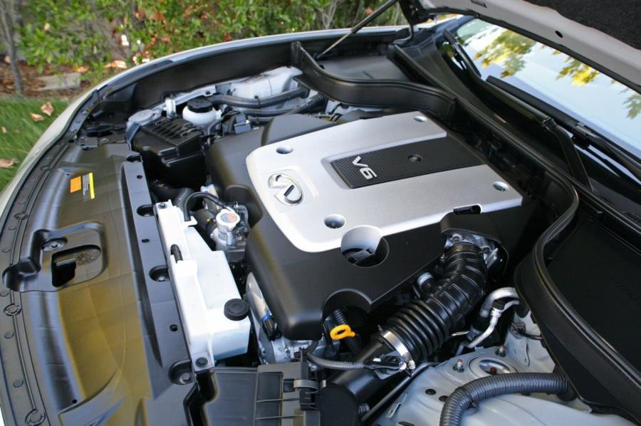  Infiniti G25 2011 года  (фото 22 из 27)